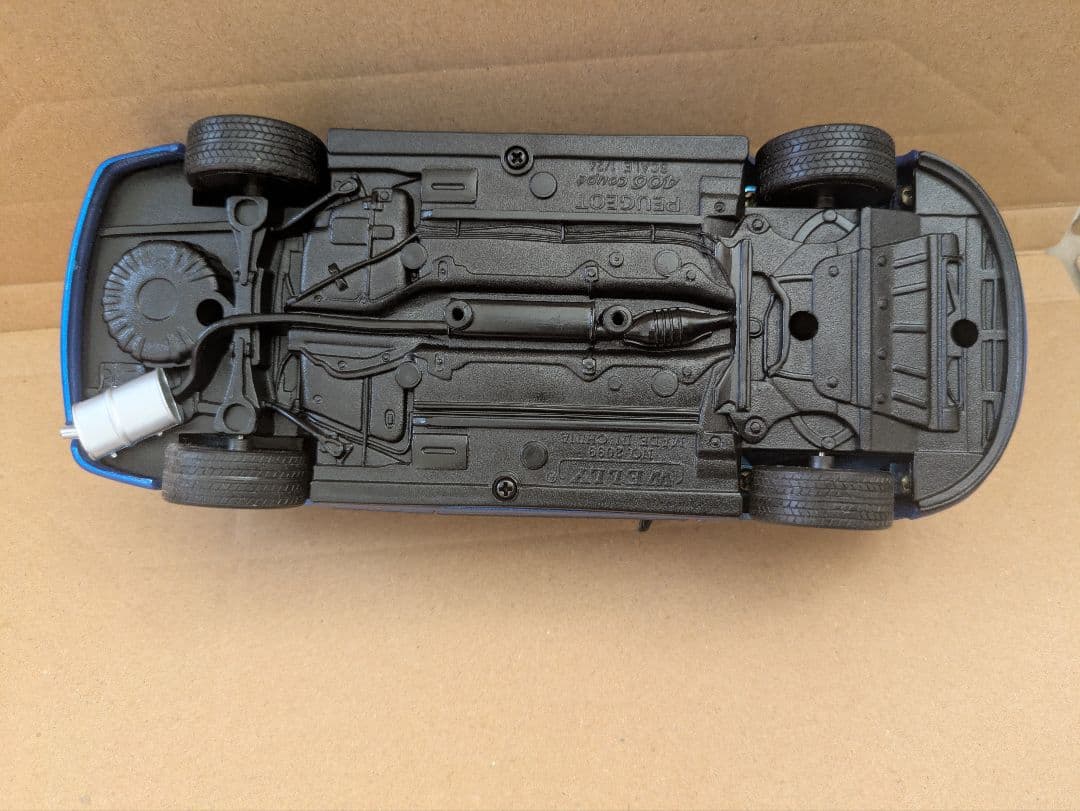 プジョー 406 クーペ　1/24　ミニカー　WELLY　ウィリー