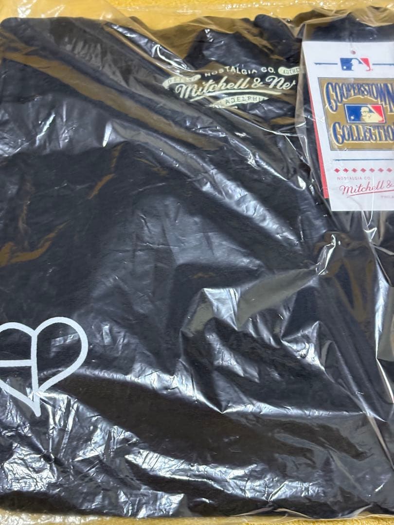 BLACKPINK × Mitchell & Ness × ドジャース　Tシャツ