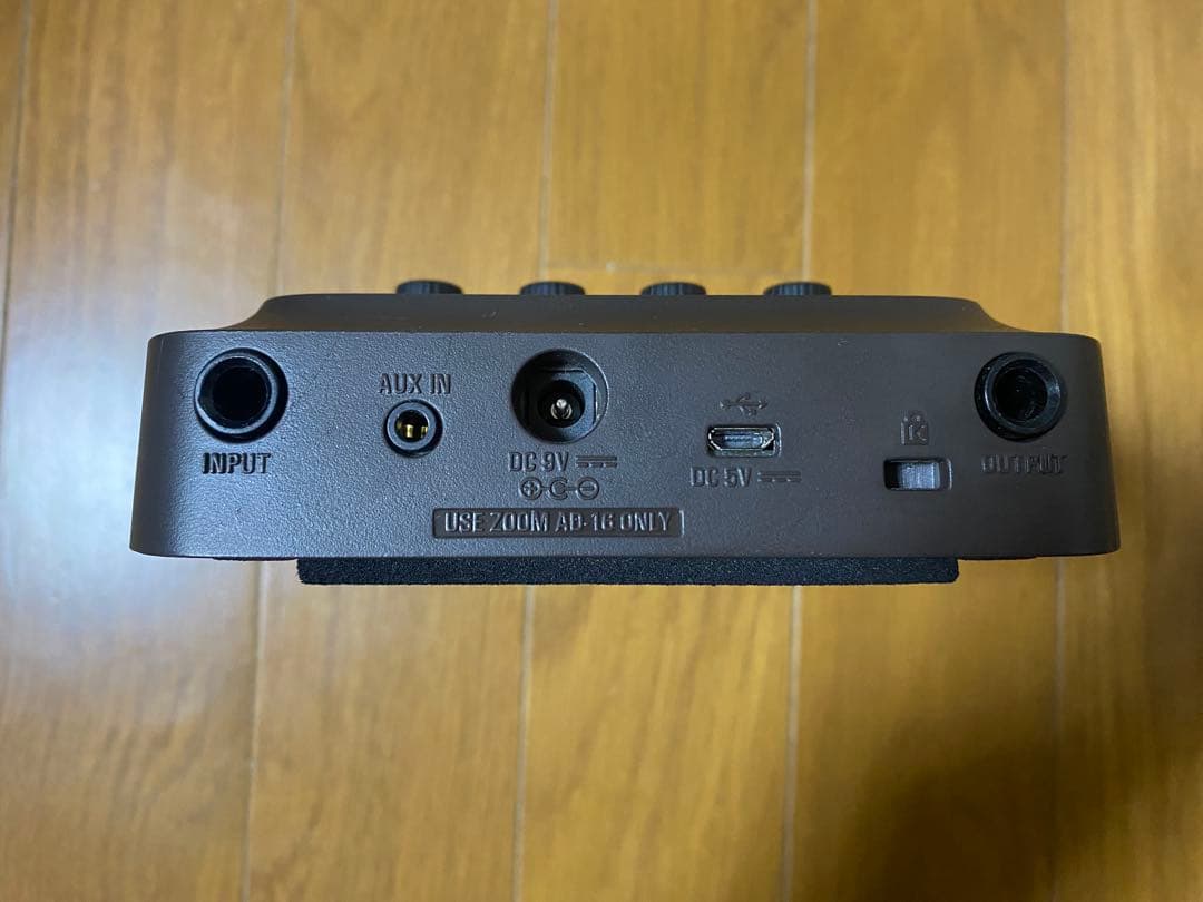 ZOOM A1 FOUR マルチエフェクトプロセッサー