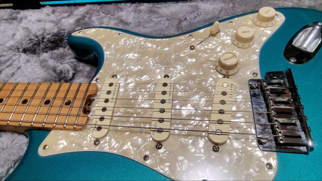 フェンダー アメリカンエリート ストラトキャスター