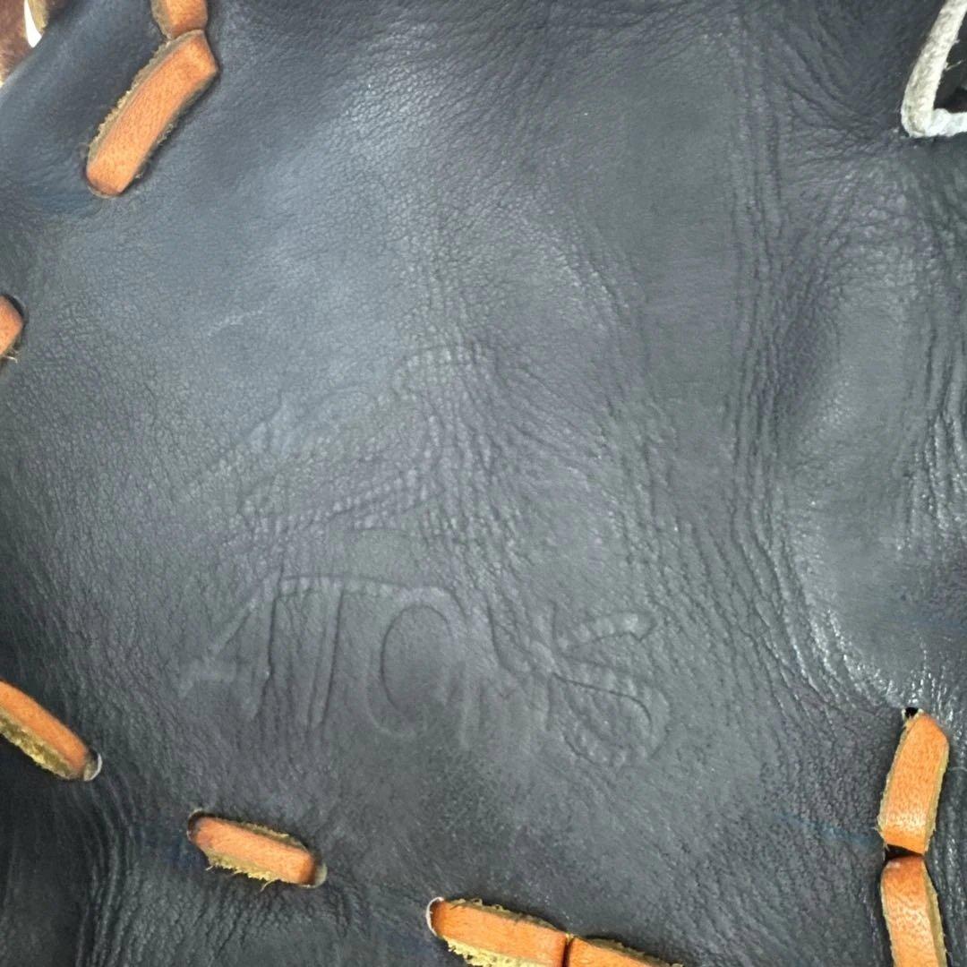 アトムズ　軟式グローブ 黒/オレンジ