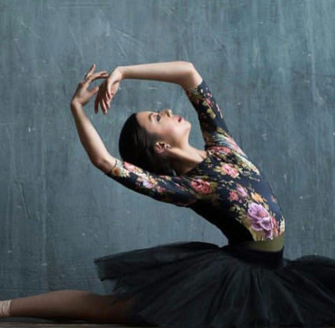 elevedancewear 　エレベ　花柄レオタード　L