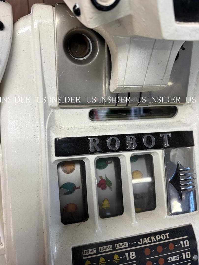 カルフォルニア直輸入　世界にひとつ!! 1947年製スロットマシンをカスタマイズ