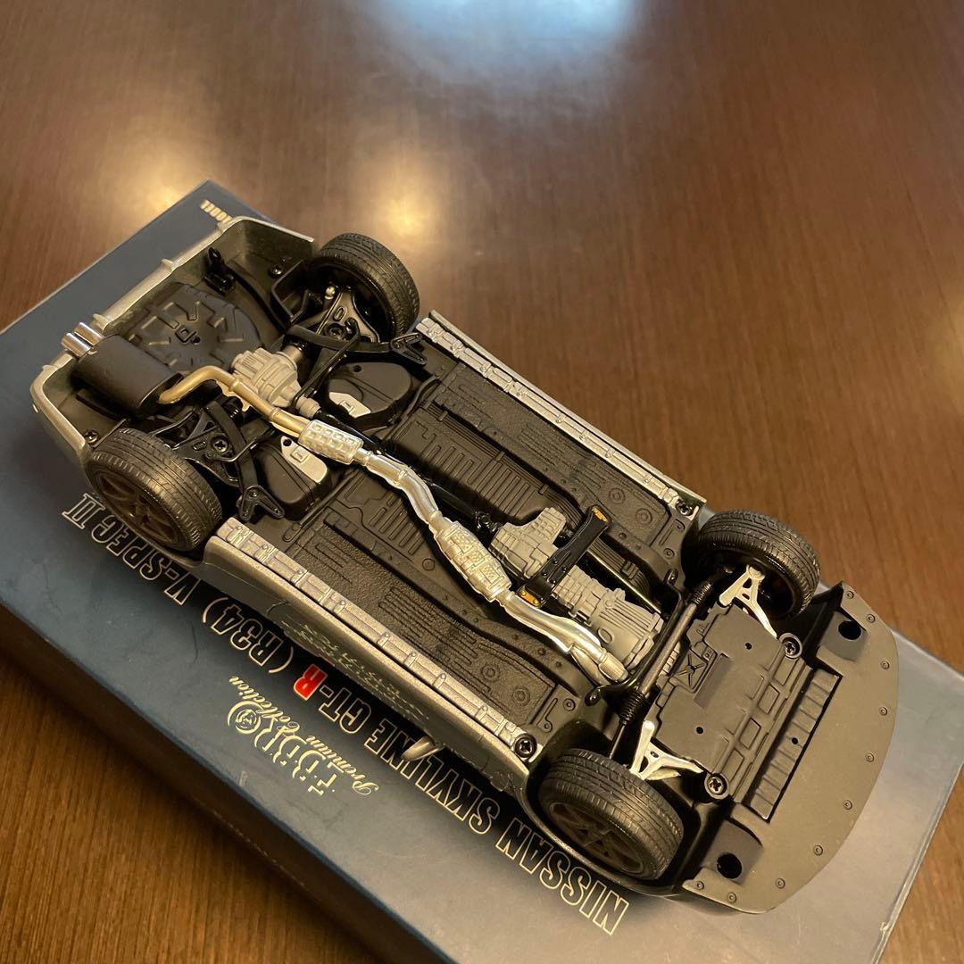 激レア品 エブロ SKYLINE GT-R R34 V-SPECⅡ 1/24