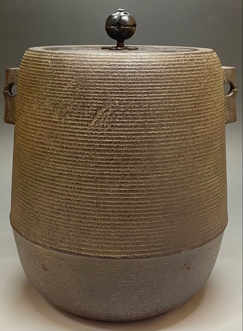 金森紹栄　竹文千筋筒釜　共箱　栞　e0308