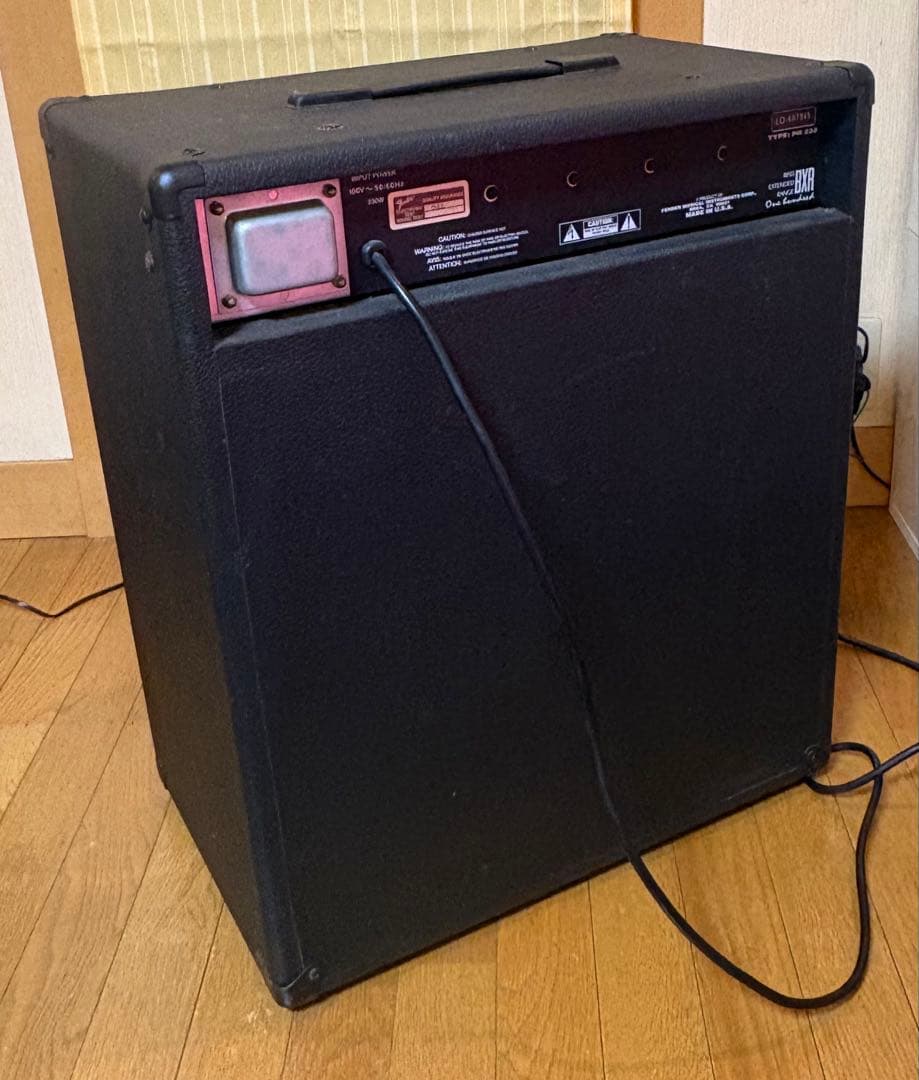 Fender BXR 100Wベースアンプ