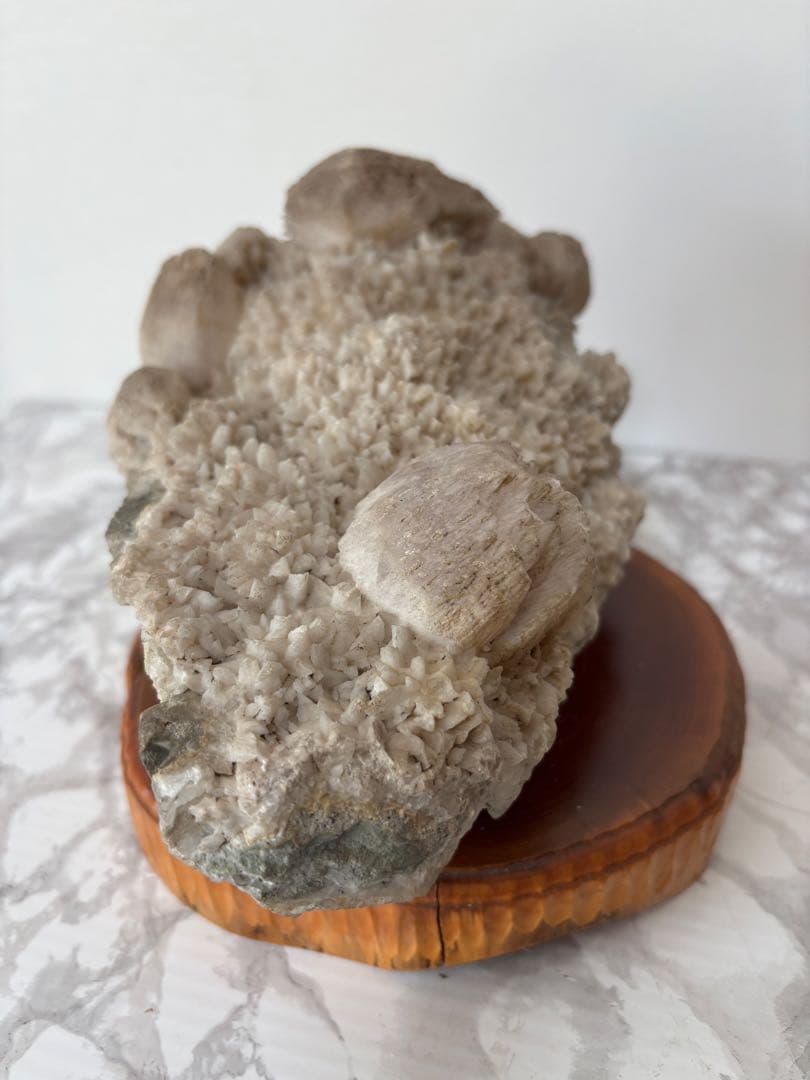 カルサイト（方解石）の原石 天然石 原石 鑑賞石 自然石 水石 鉱物 鉱石