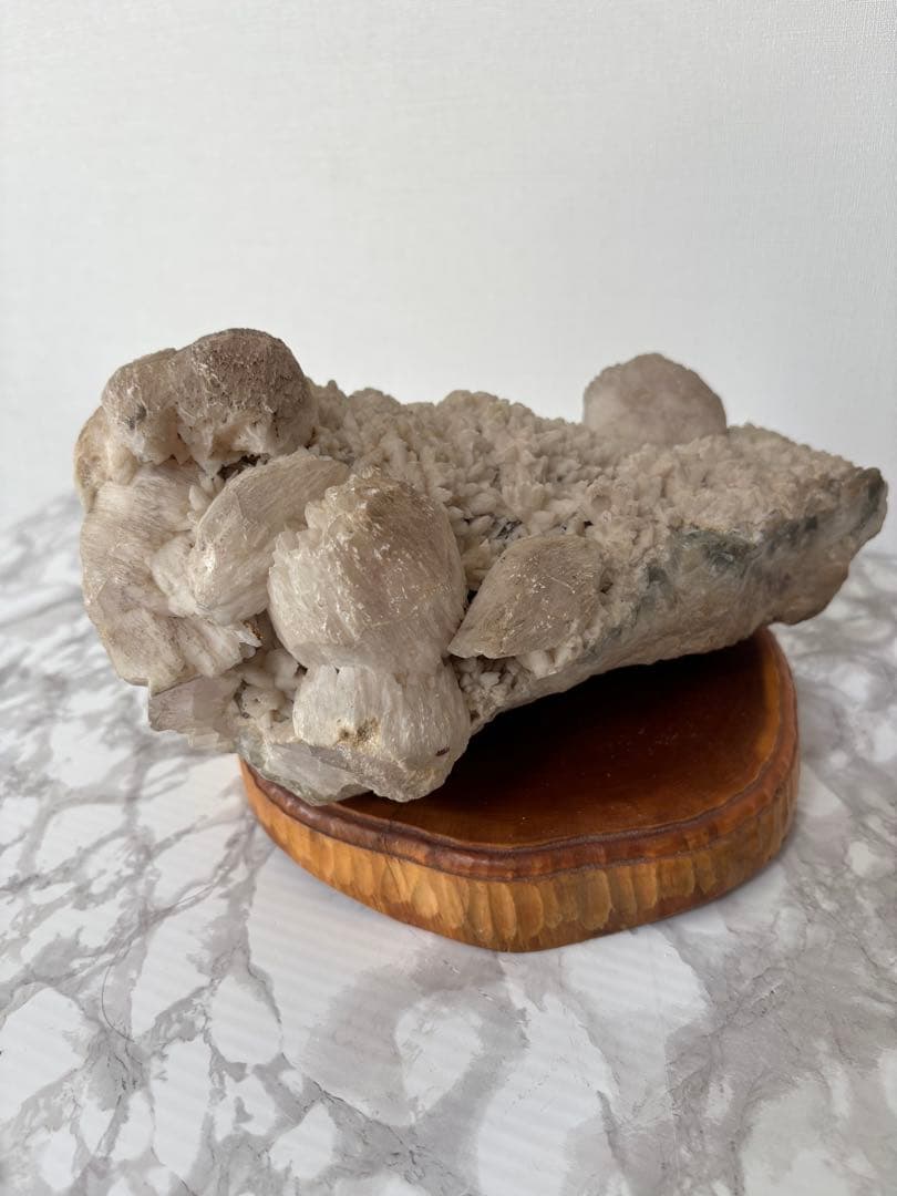 カルサイト（方解石）の原石 天然石 原石 鑑賞石 自然石 水石 鉱物 鉱石