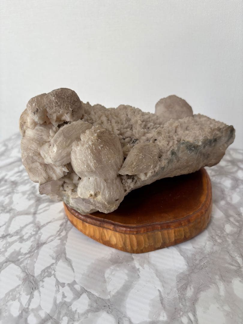 カルサイト（方解石）の原石 天然石 原石 鑑賞石 自然石 水石 鉱物 鉱石