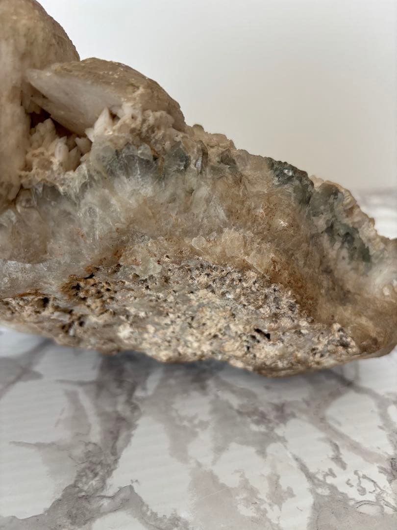 カルサイト（方解石）の原石 天然石 原石 鑑賞石 自然石 水石 鉱物 鉱石