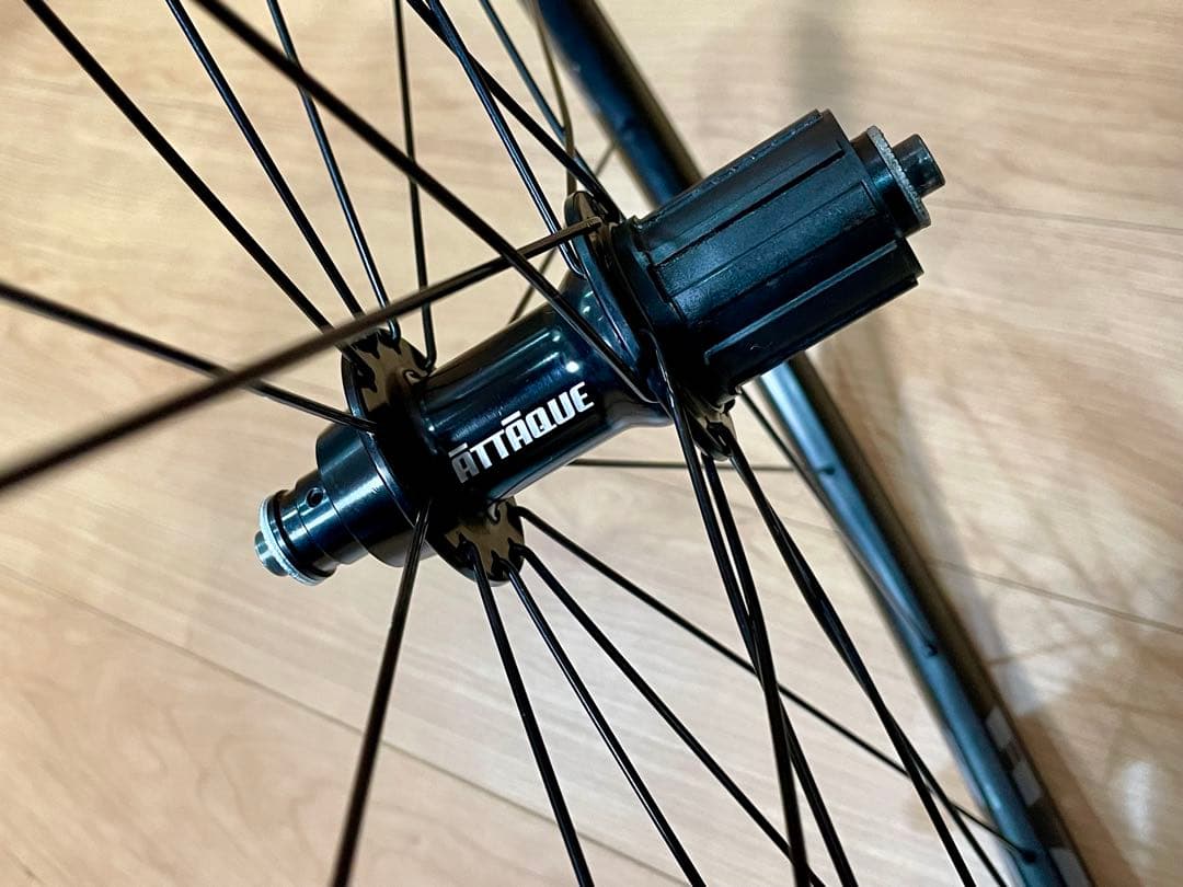 p*o様 ATTAQUE アタッキ 30mmハイト クリンチャー ホイール前後セ