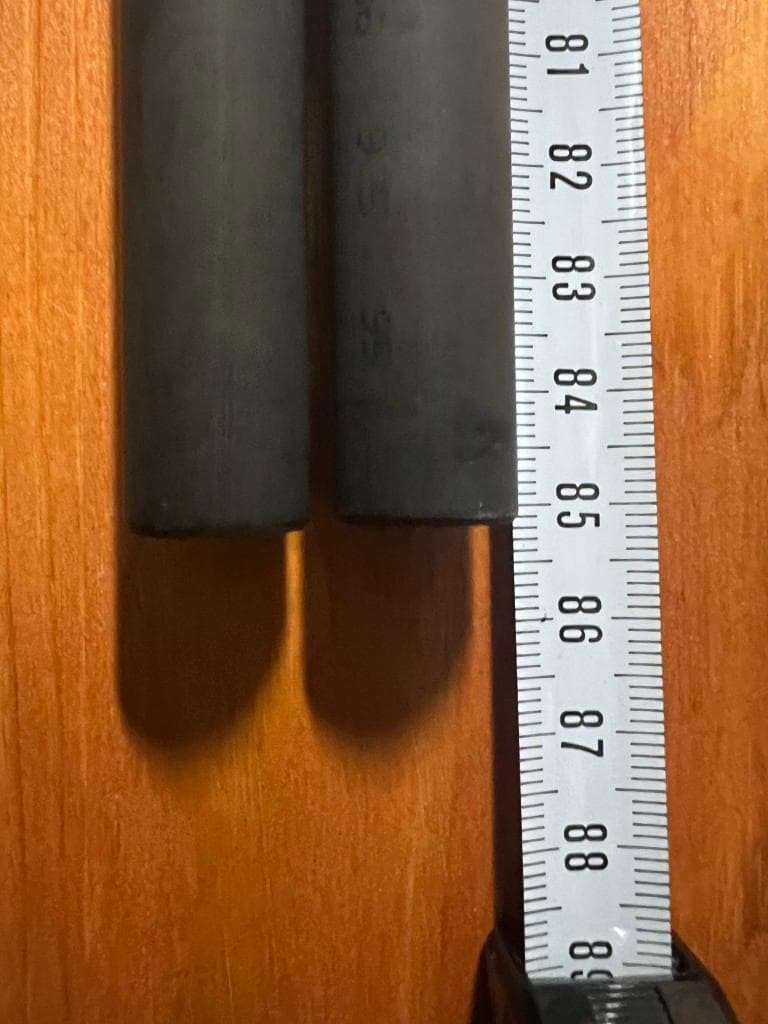 （美品）グラファイトデザイン RAUNE（ラウネ）ｉ９０Ｒ　３３．５インチ　２本