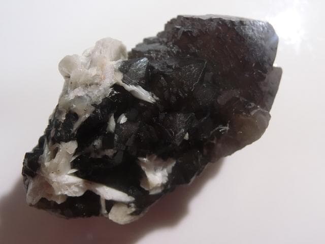 【へデンバーガイト】ブラック＆ホワイト 原石 セット