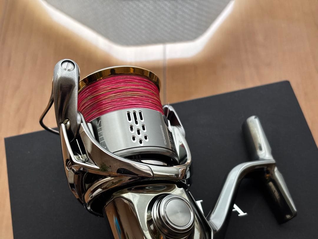 【美品】シマノ 18 ステラ 3000MHG SHIMANO STELLA