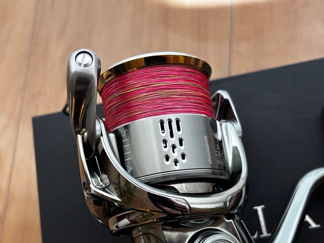 【美品】シマノ 18 ステラ 3000MHG SHIMANO STELLA