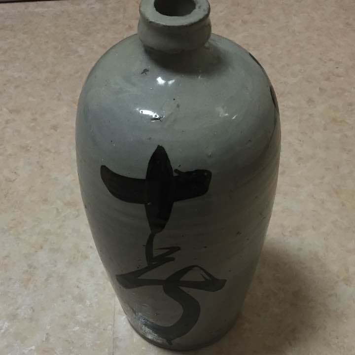 家宝の壺です、記念にいかがでしょうか