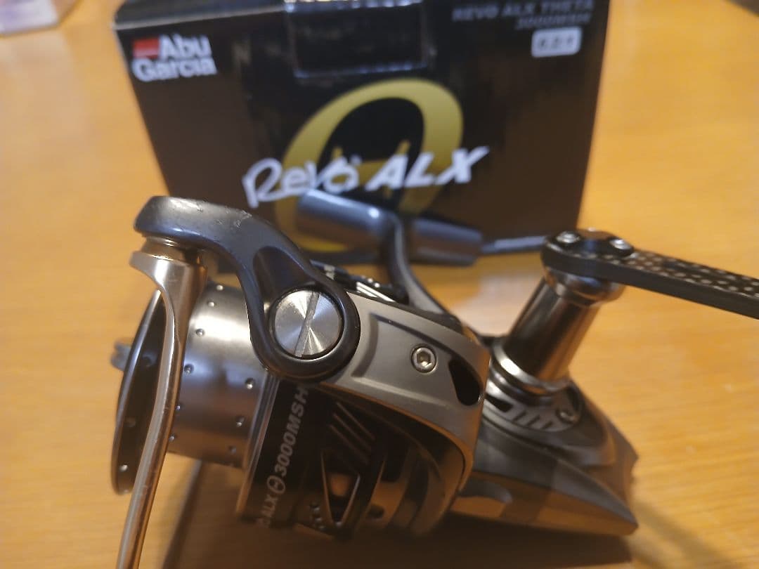 リール Abu Garcia ALX THEIA 3000MSH