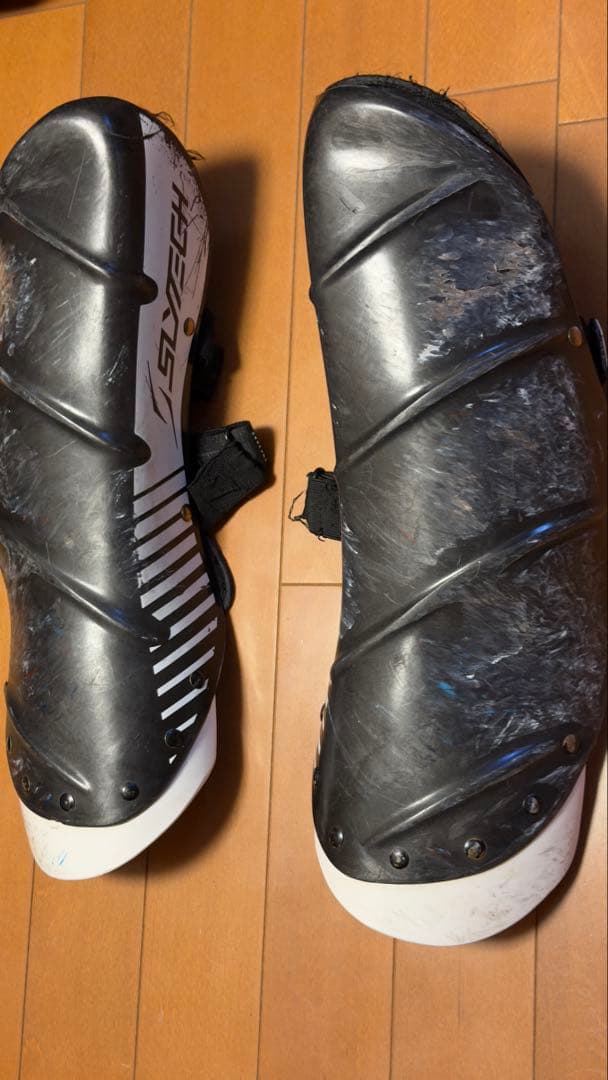 Slytech スキー用プロテクター ブラック/ホワイト レガース カーボン