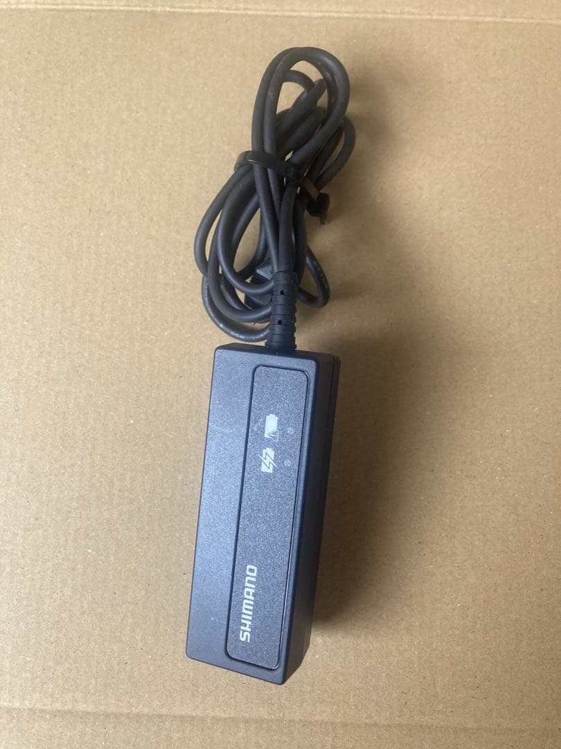 シマノ di2 バッテリー dn110 充電器