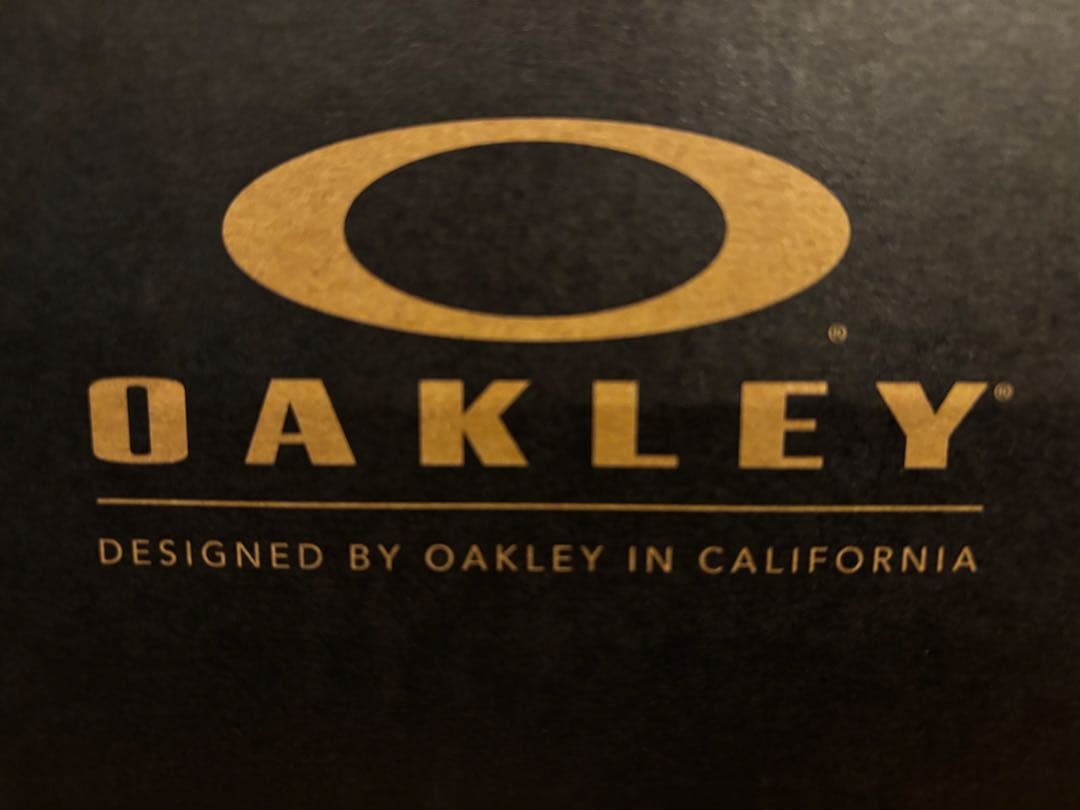 OAKLEY ブラック ヘルメット MOD1 Mサイズ