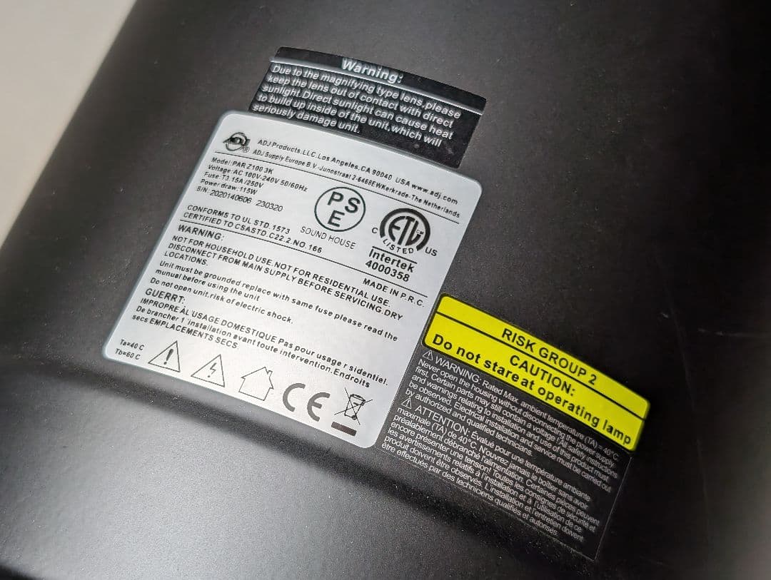 ①American DJ PAR Z100 3K スポットライト