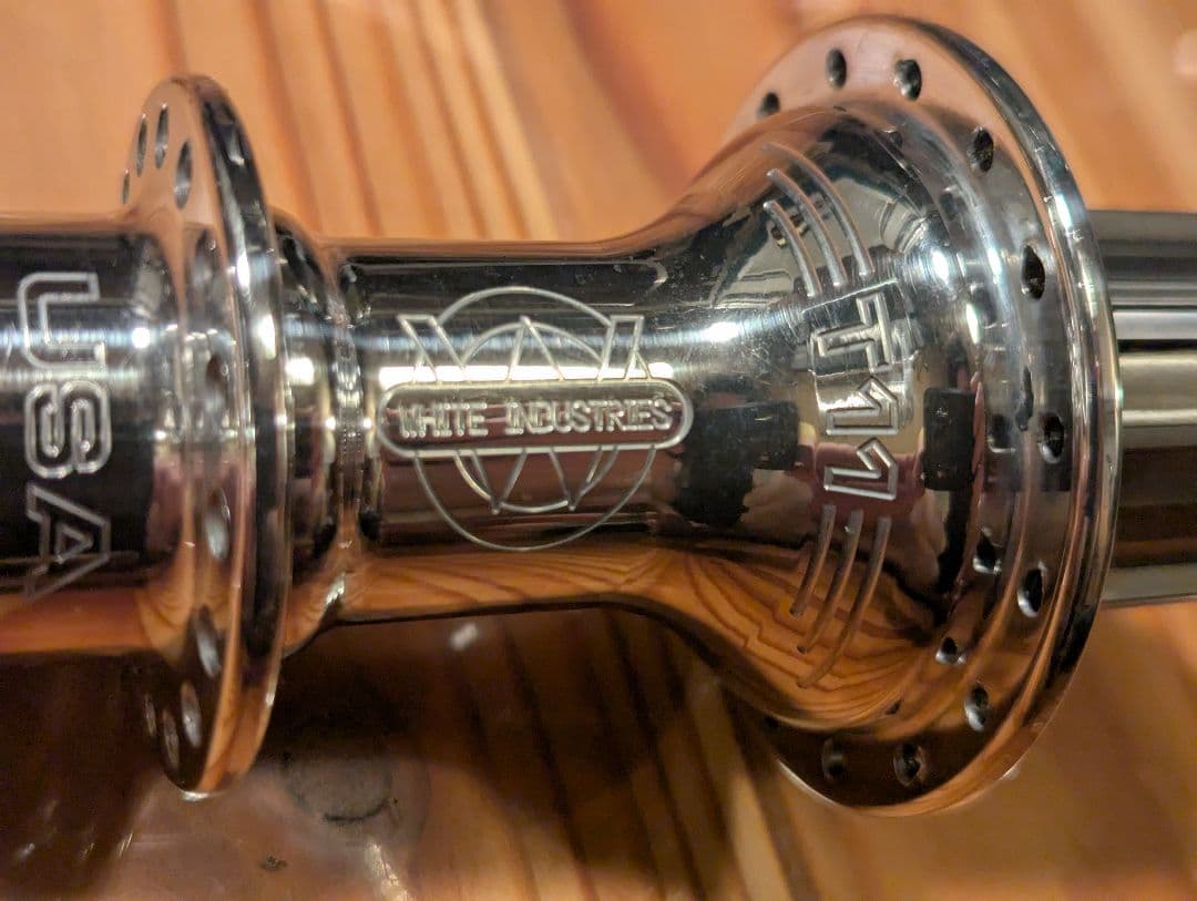 White Industries T11 ハブ　カンパフリー　32H　130mm