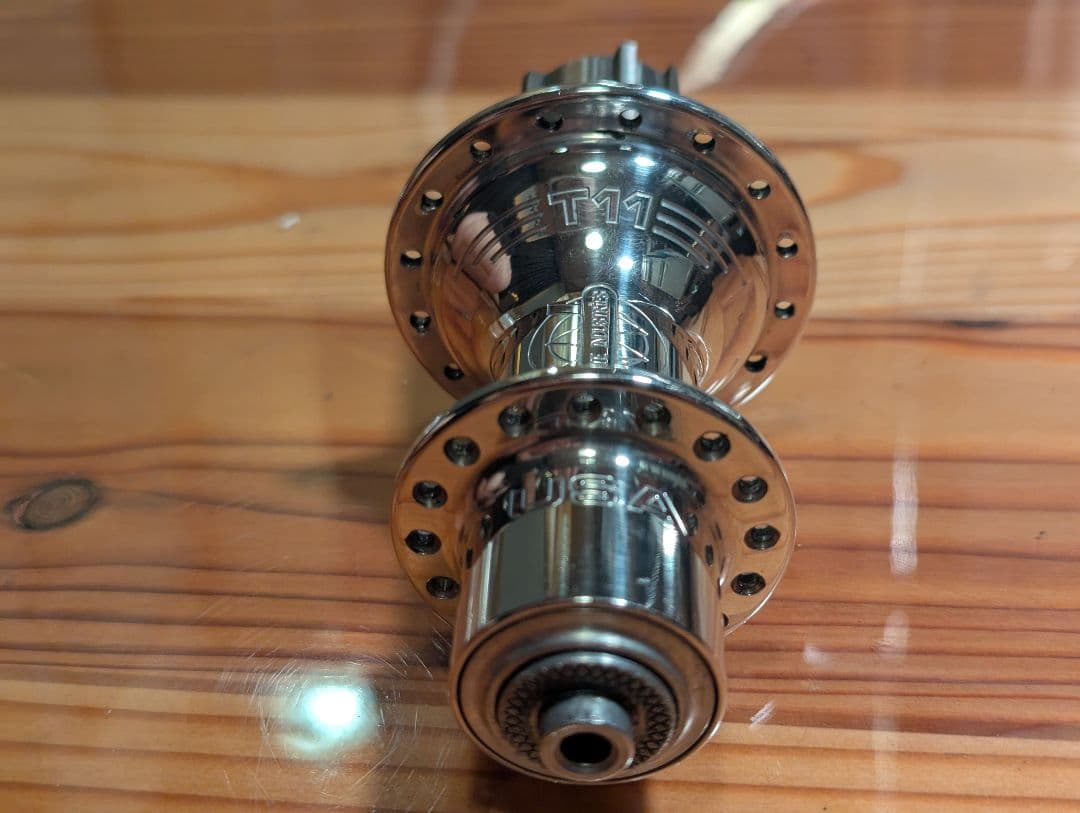 White Industries T11 ハブ　カンパフリー　32H　130mm