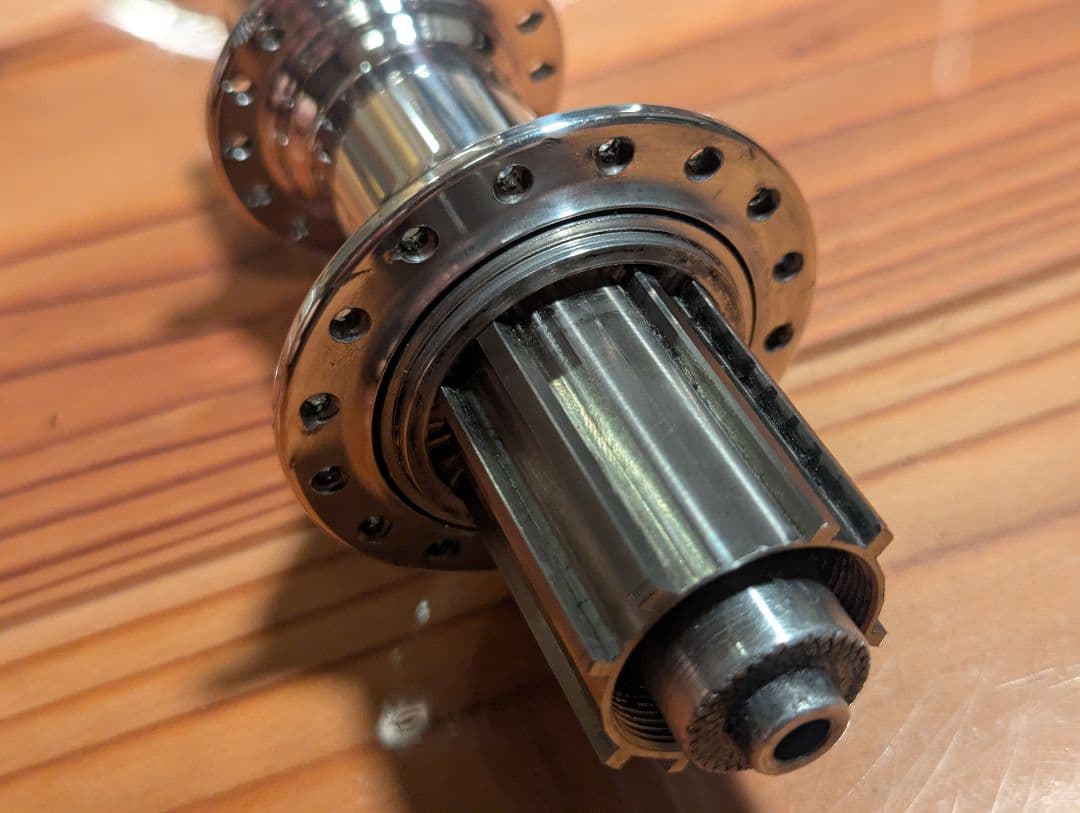 White Industries T11 ハブ　カンパフリー　32H　130mm