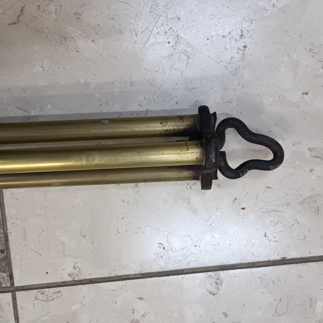 D512）真鍮製の自在鉤　松竹梅に鯉／囲炉裏道具　吊鈎