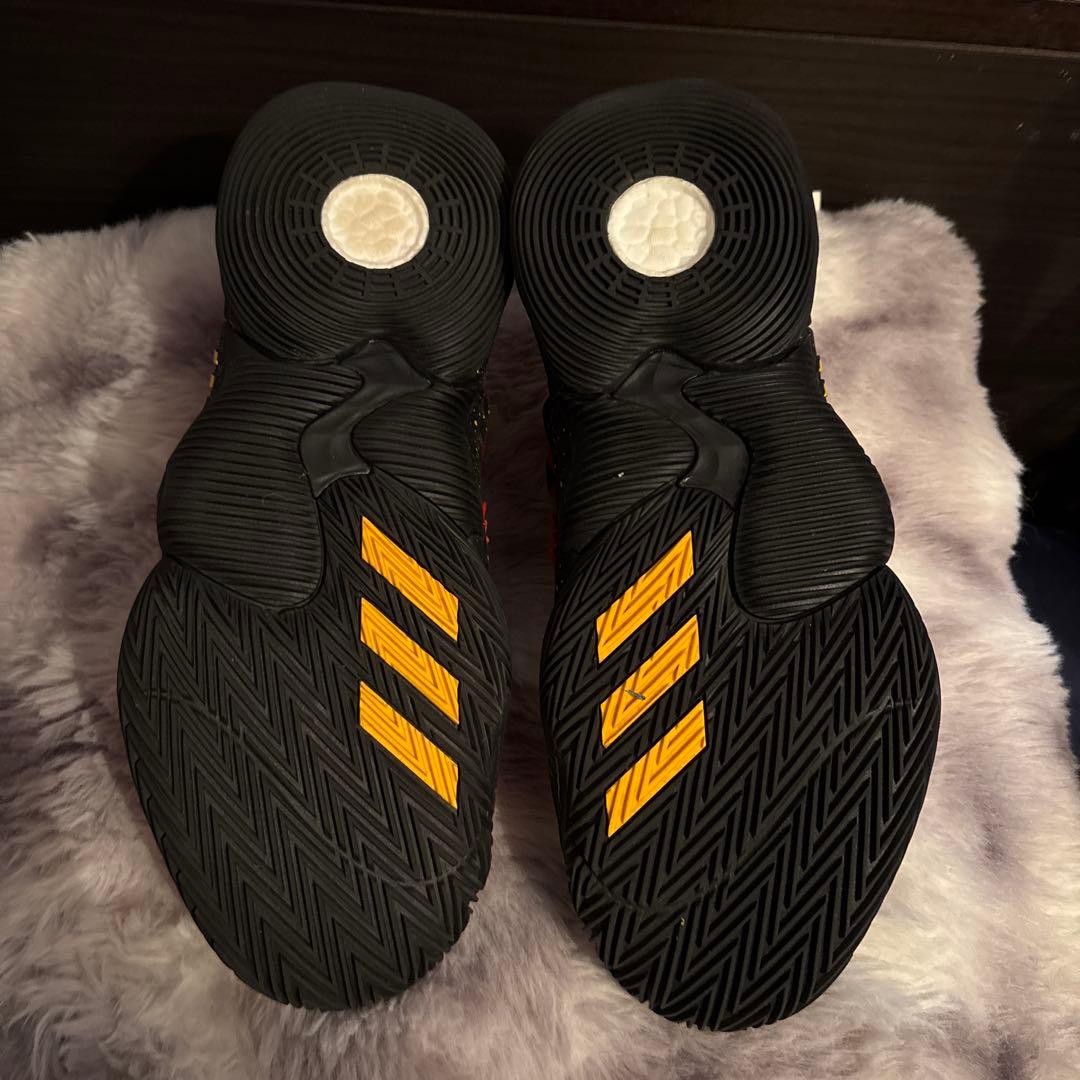 バスケットボールシューズ　トレイヤング1