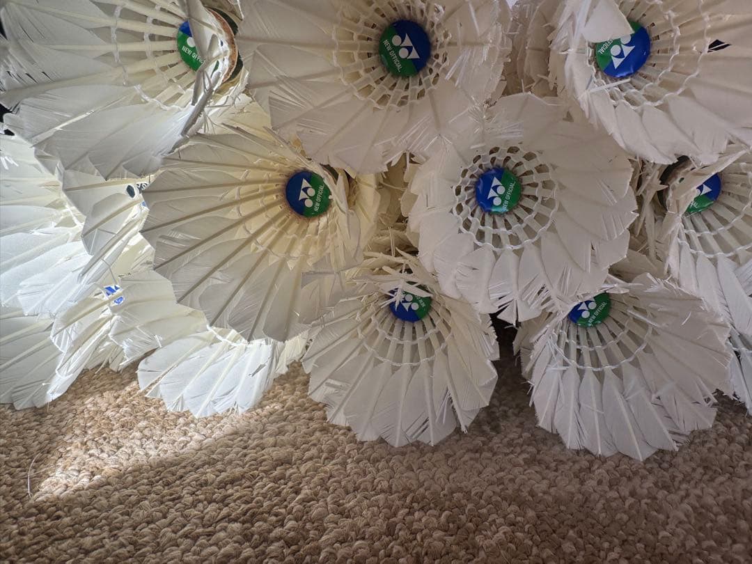 YONEX中古シャトル　ニューオフィシャル154個