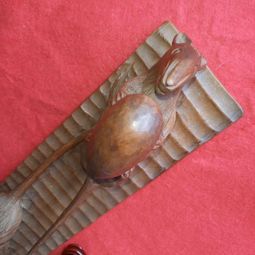 鼠　ネズミ　ねずみ　木彫り　骨董　オブジェ　天然木　古民藝　彫刻　一刀彫