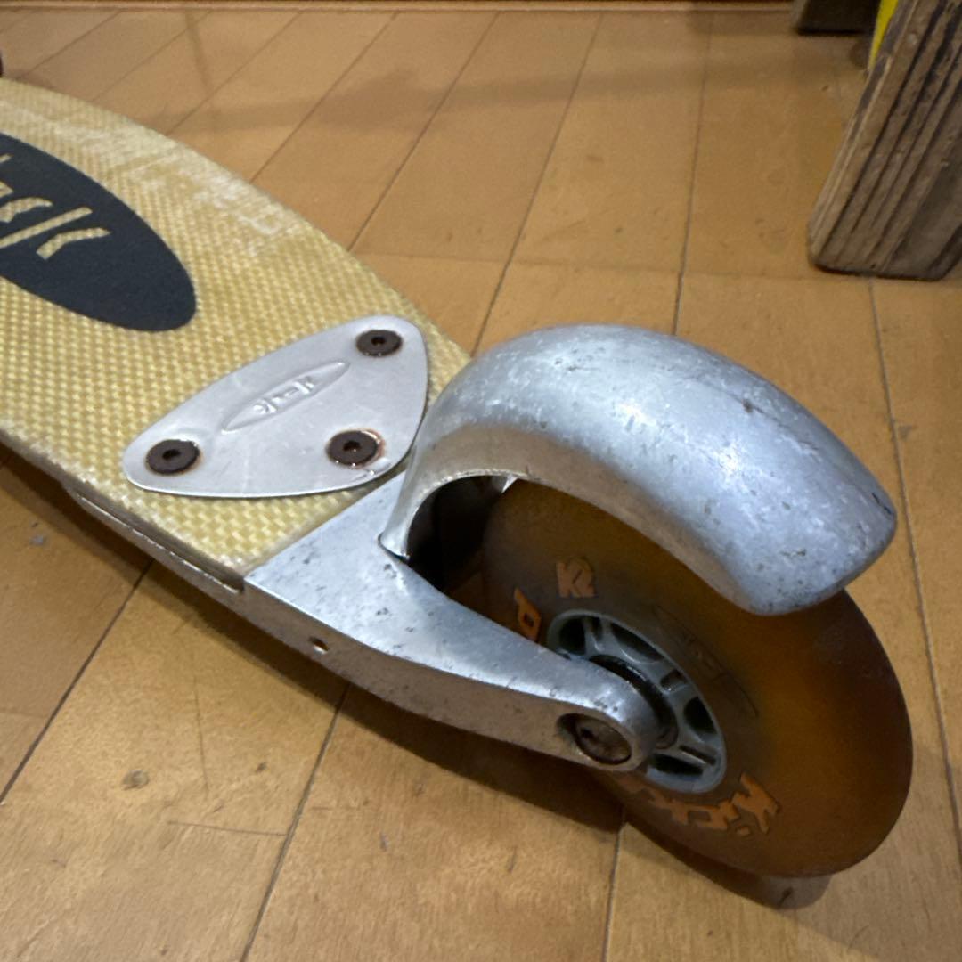 希少 K2 ケーツー 3輪キックボード