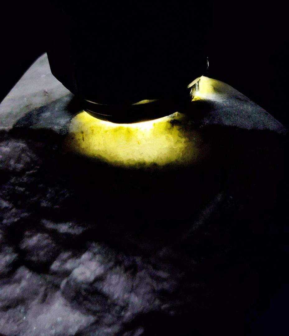 ★翡翠原石★稀少！下仁田翡翠【カチ割り・5面磨き577ｇ】