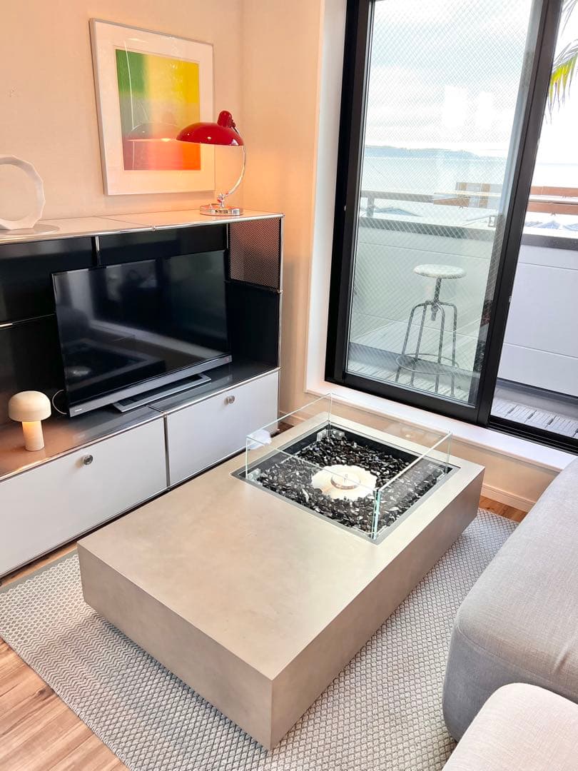 Kate Thomson(ケイト トムソン) 彫刻 : 大理石/片桐宏典