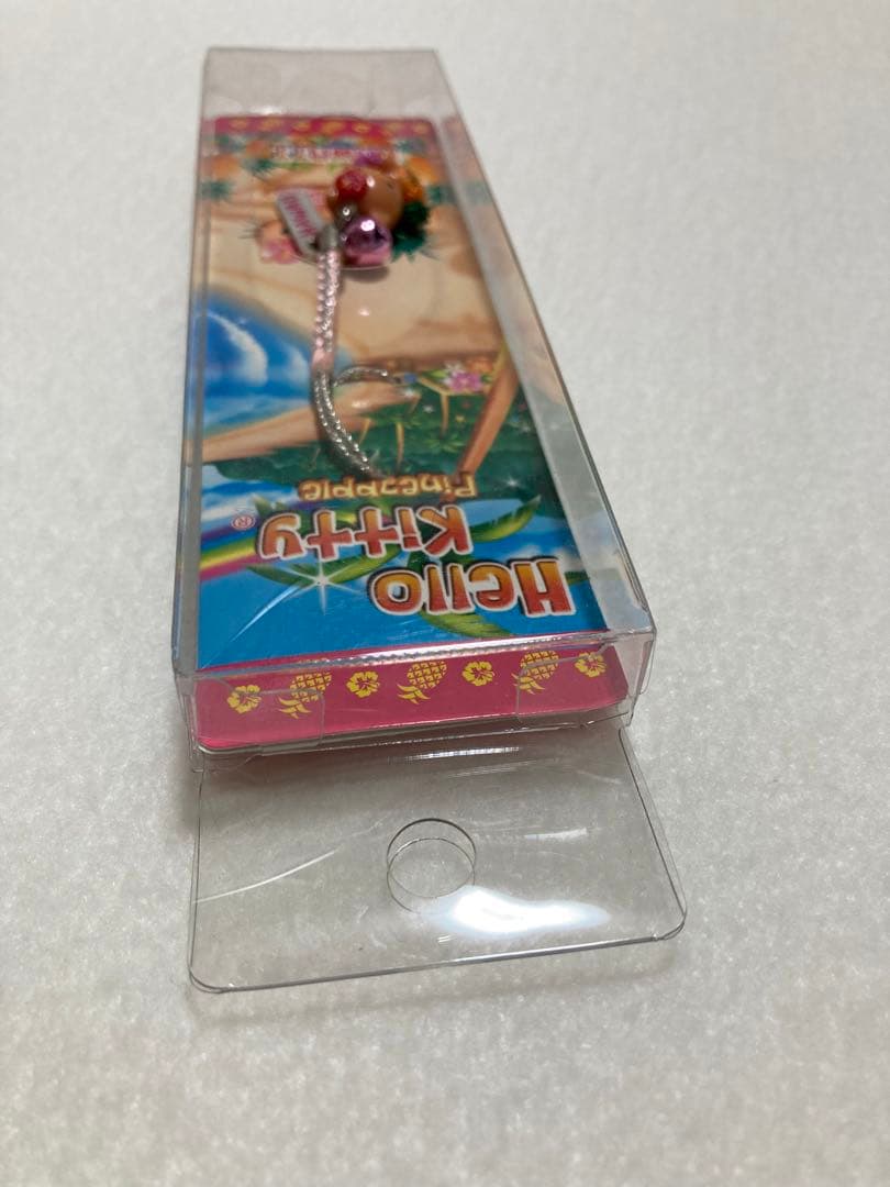 ハローキティ ハワイ限定 パイナップル ストラップ　根付け　ご当地キティ