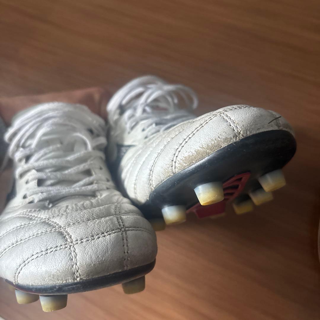 Mizuno プロフェッショナル サッカーシューズ ホワイト/レッド