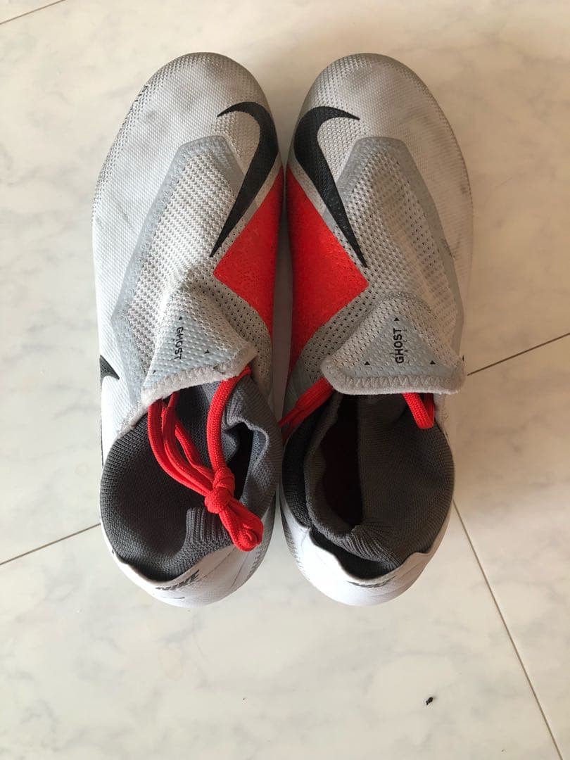 サッカー スパイク  ファントムビジョン