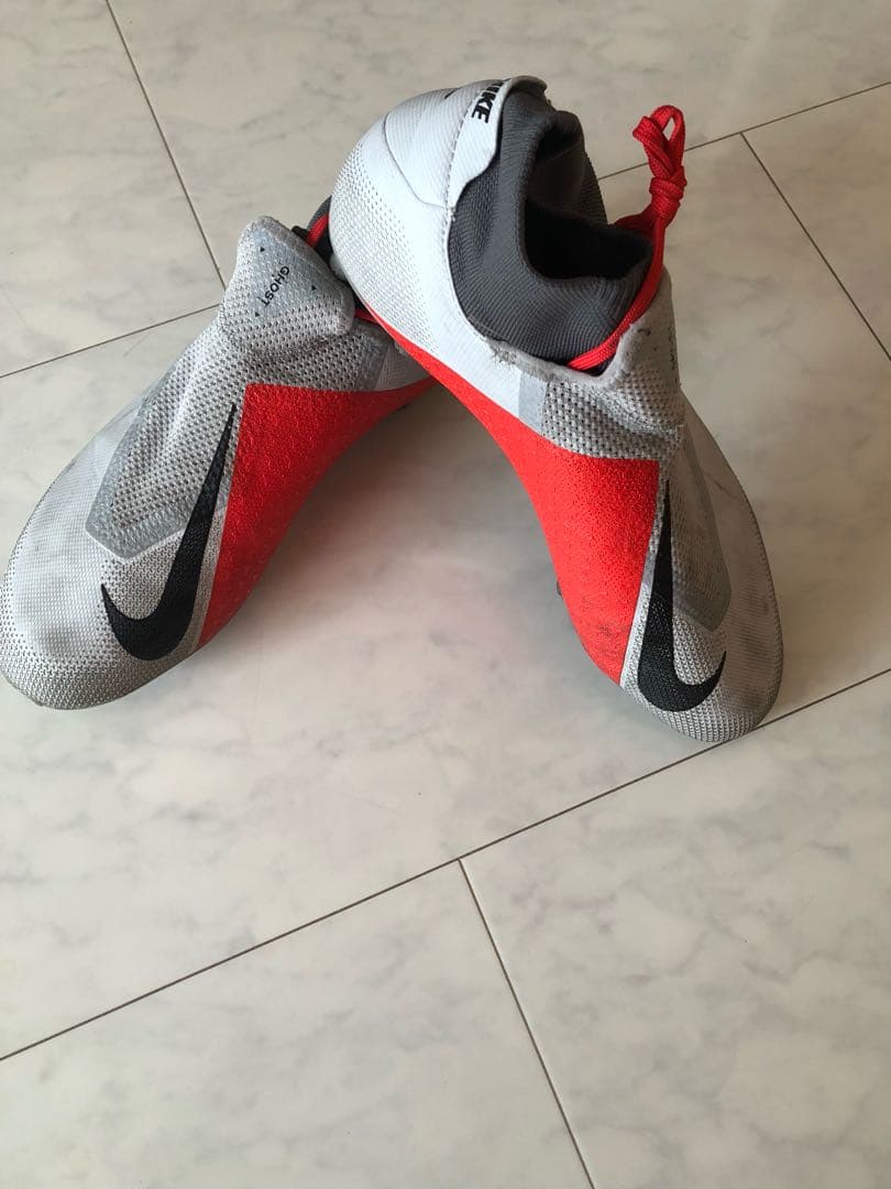 サッカー スパイク  ファントムビジョン