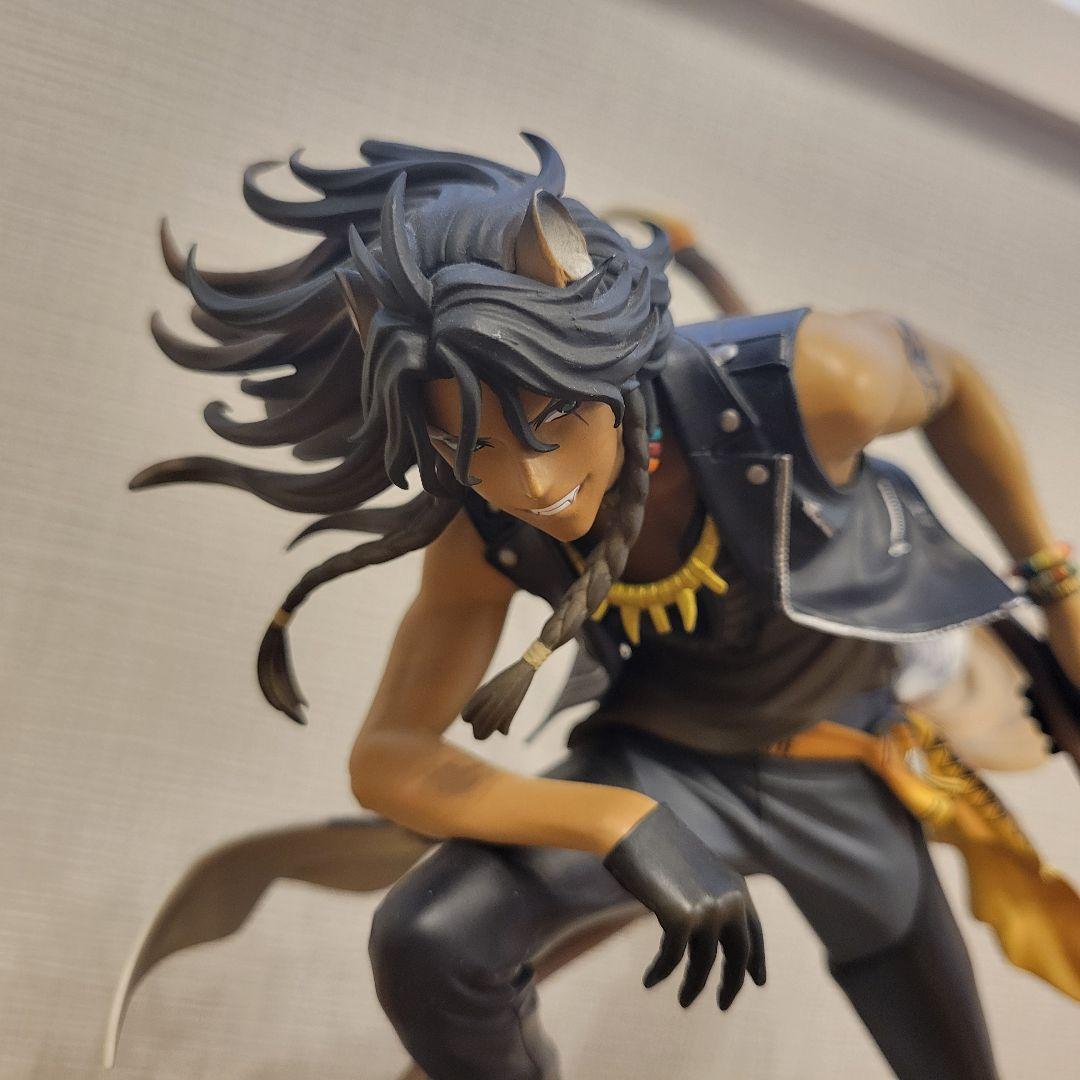 ツイステ レオナ・キングスカラー フィギュア　1/8 アニプレックス