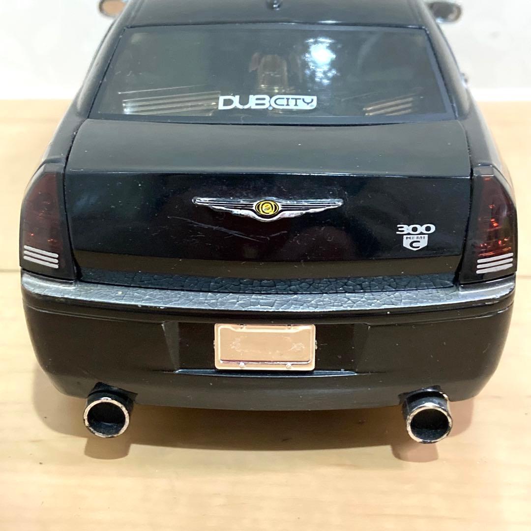 ミニカー JADA DUB CITY KUSTOM$ Chrysler 300C 1/18