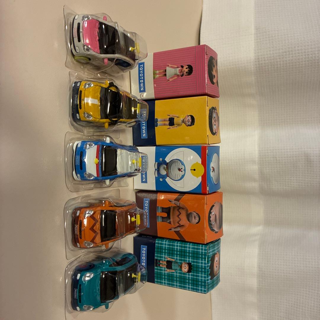 【非売品】トヨタ パッソ ドラえもんミニカー 5種セット 未使用品