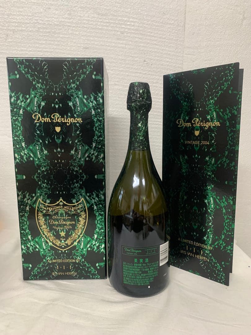 【限定品】ドンペリニヨン　リミテッドエディション　イリスヴァンヘルペン2004