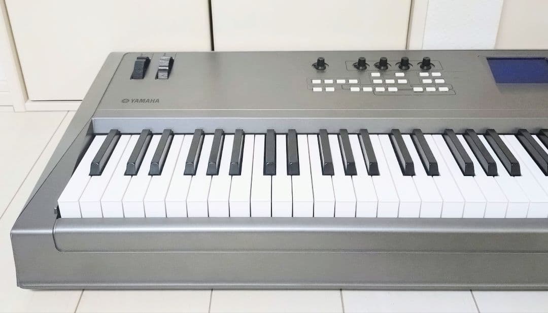 希少 廃盤 ヤマハ YAMAHA キーボード シンセサイザー MM8