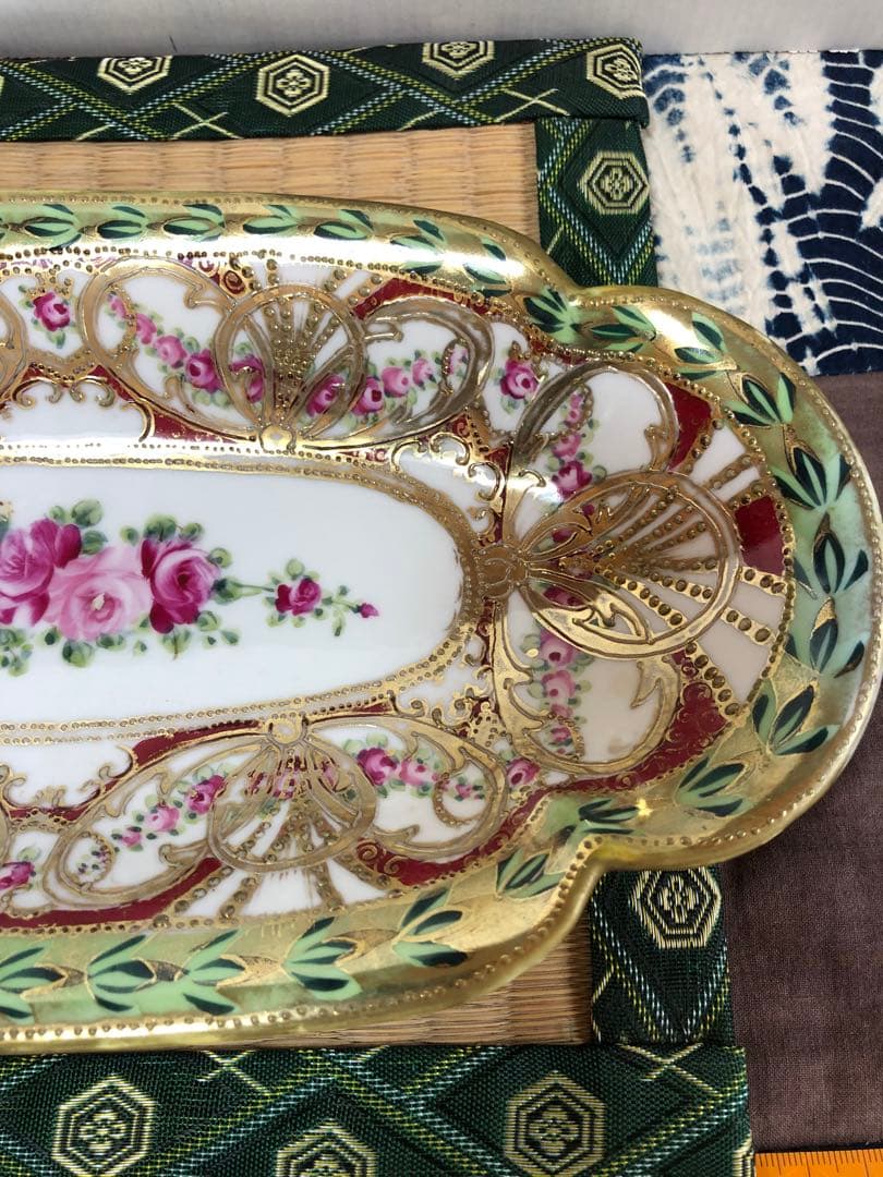 セール‼️値下げ中断捨離逸品‼️オールドノリタケ ゴージャス　金彩薔薇装飾ボウル