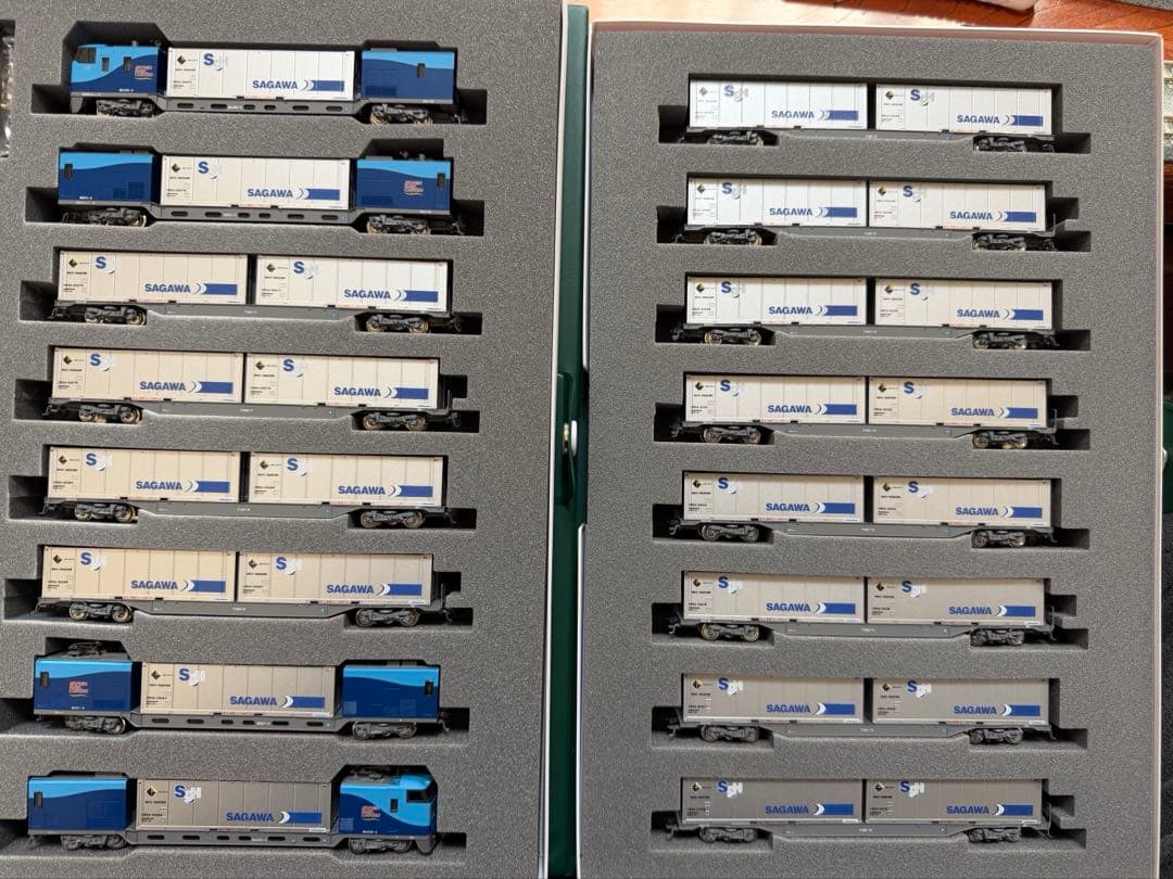 KATO10-1721〜23M250系スーパーレールカーゴ(U50A搭載)16両