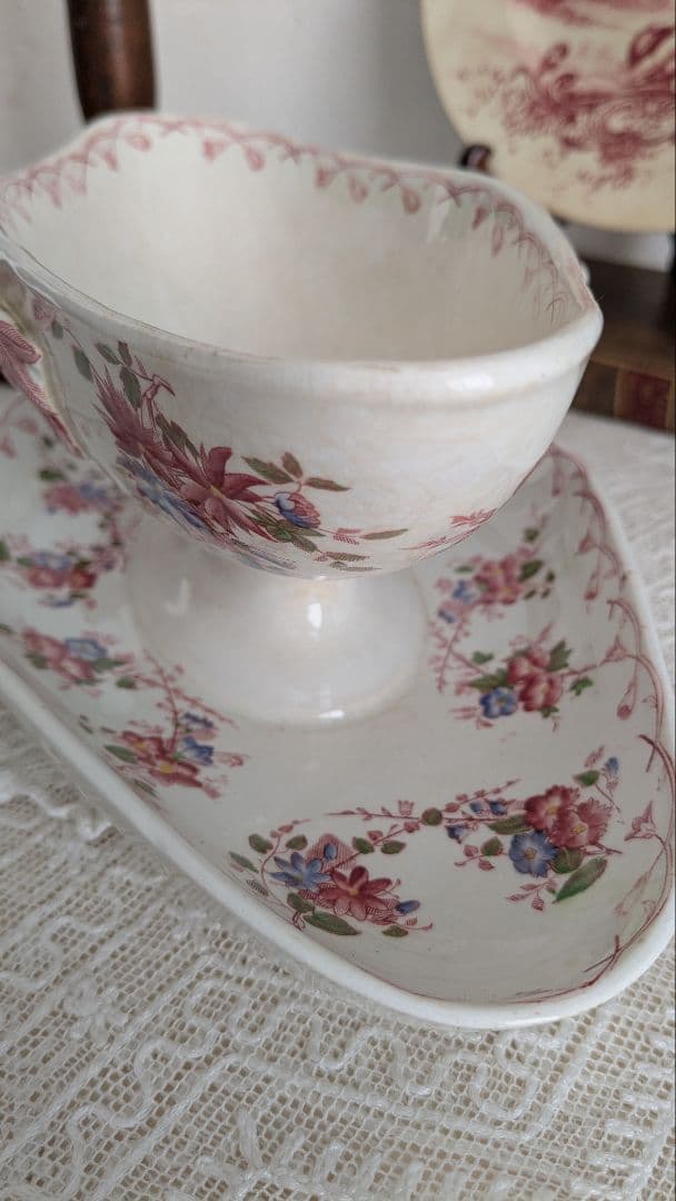 サルグミンヌ BERTHA ソーシエール 花柄 フランス