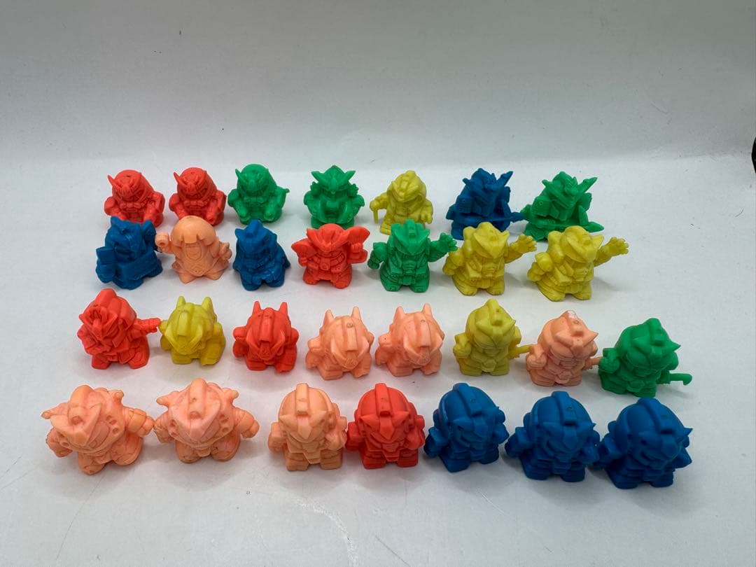 ガン消し旧ガチャポン元祖SDガンダム　あっかんべー　にせガンダム