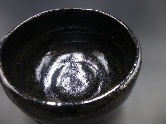 なんたろう楽吉衛衛門　十三代惺入　黒茶碗／共箱・共布／銘「寒雷」／