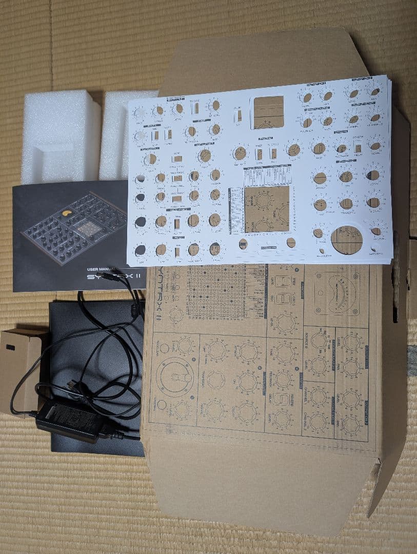 SYNTRX II アナログシンセサイザー 本体 ほぼ新品
